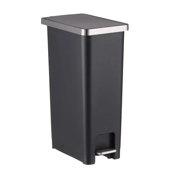 EKO 12 gal./45 ltr. Slim Plastic Step Can Black
